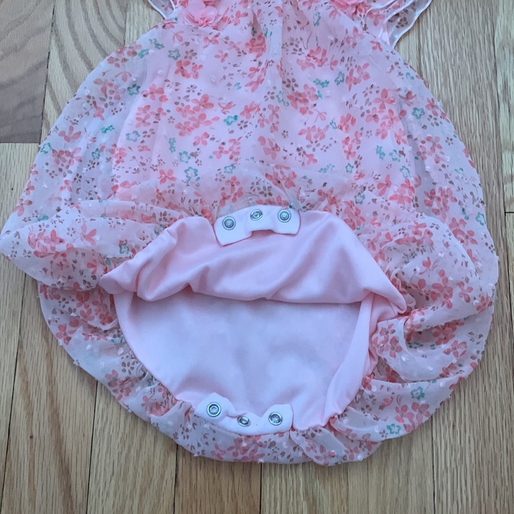 Pink bubble onesie - Picture 4 of 5